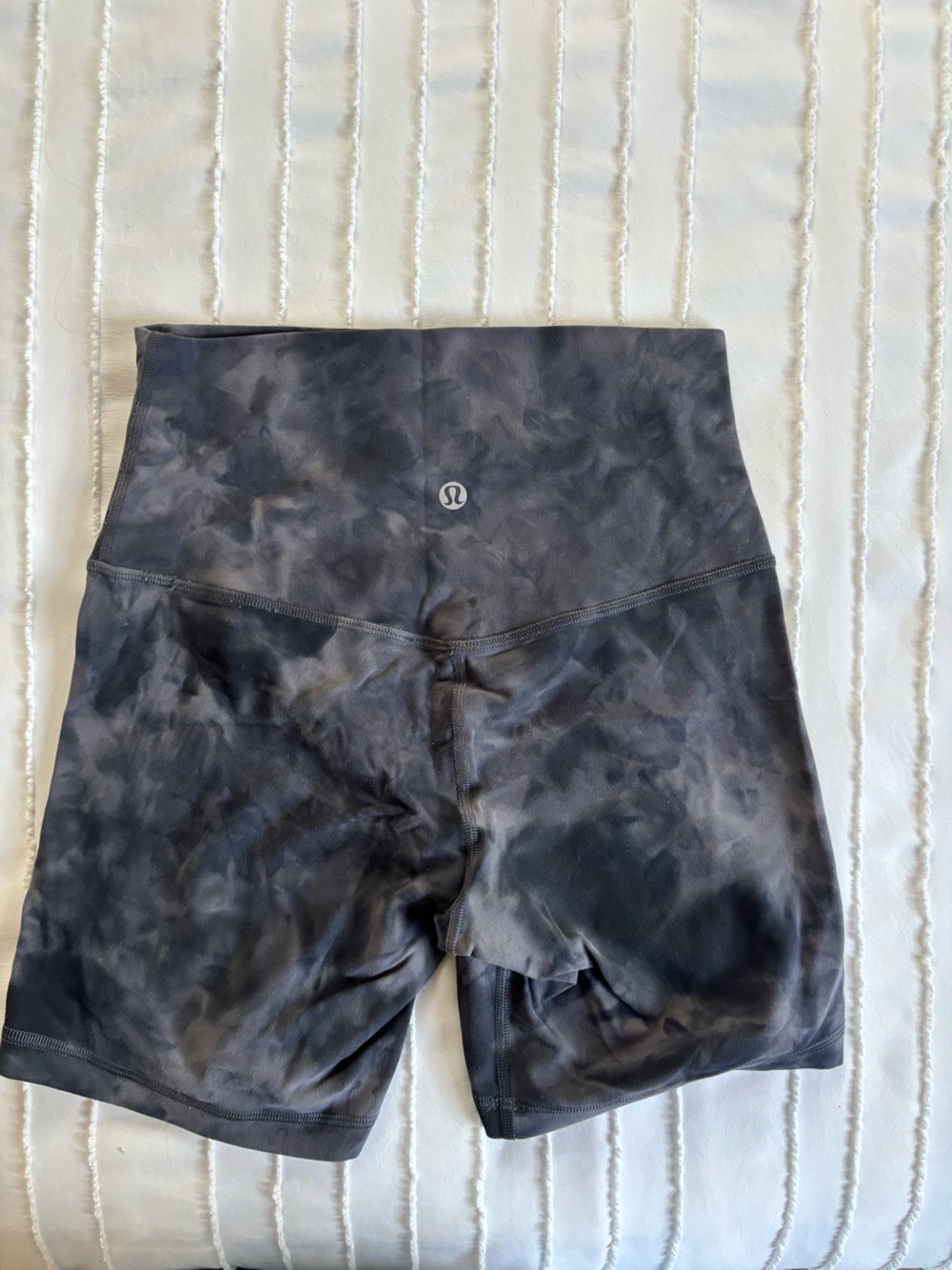 Lululemon align high rise short - 6”